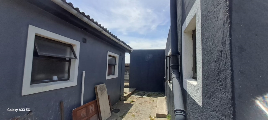 4 Bedroom Property for Sale in Florida Western Cape